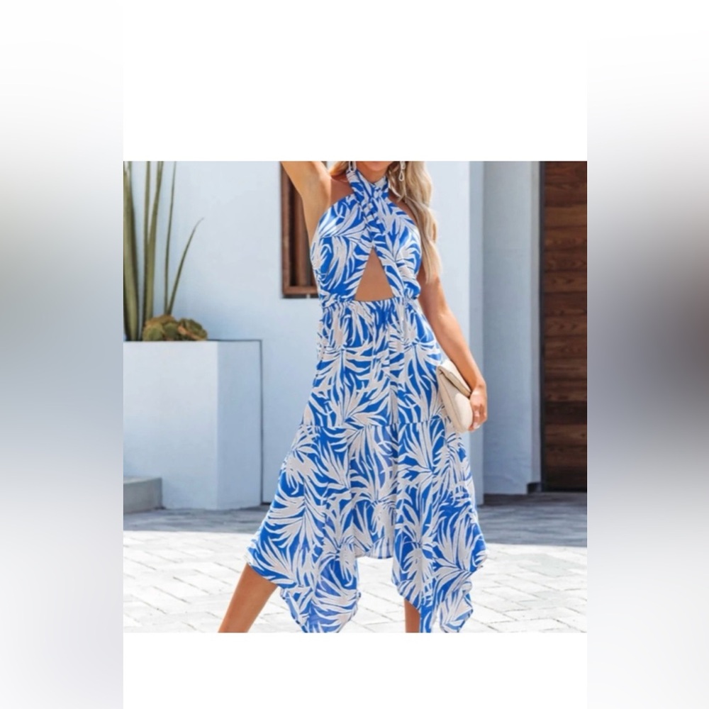 Vici Women’s Blue and White Halter Cutout Maxi Dress. Size S